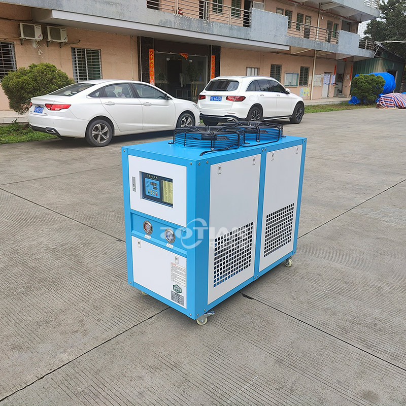 工業(yè)冷水機